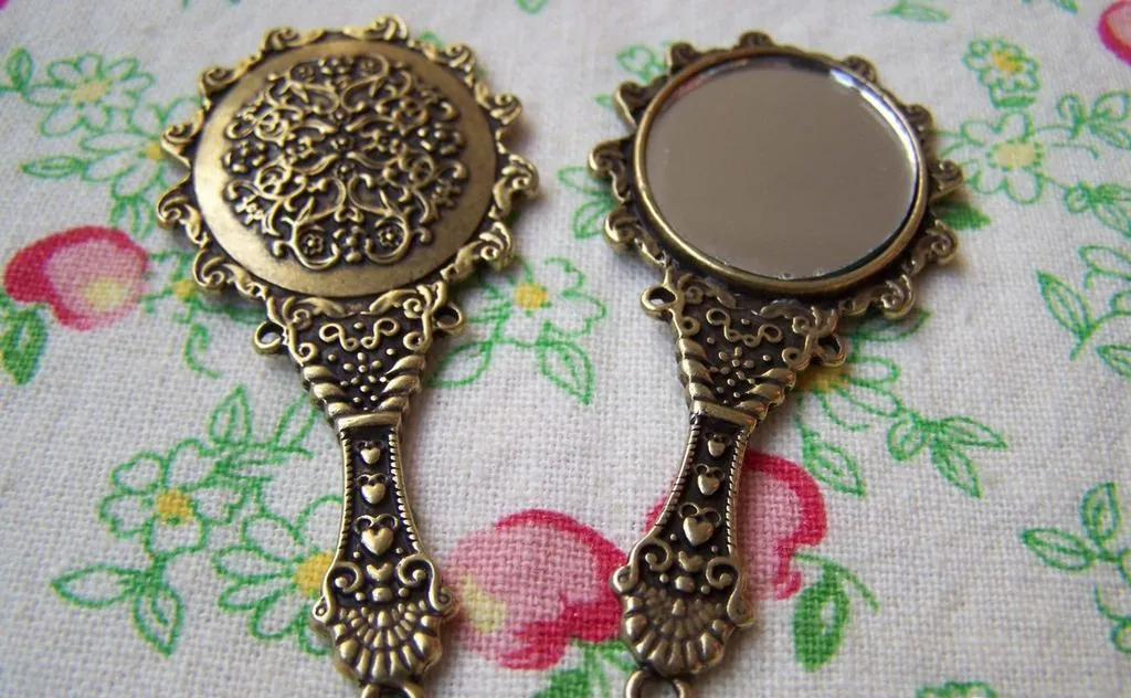 2 pcs Antique Bronze Victorian Glass Hand Mirror Pendant A1779