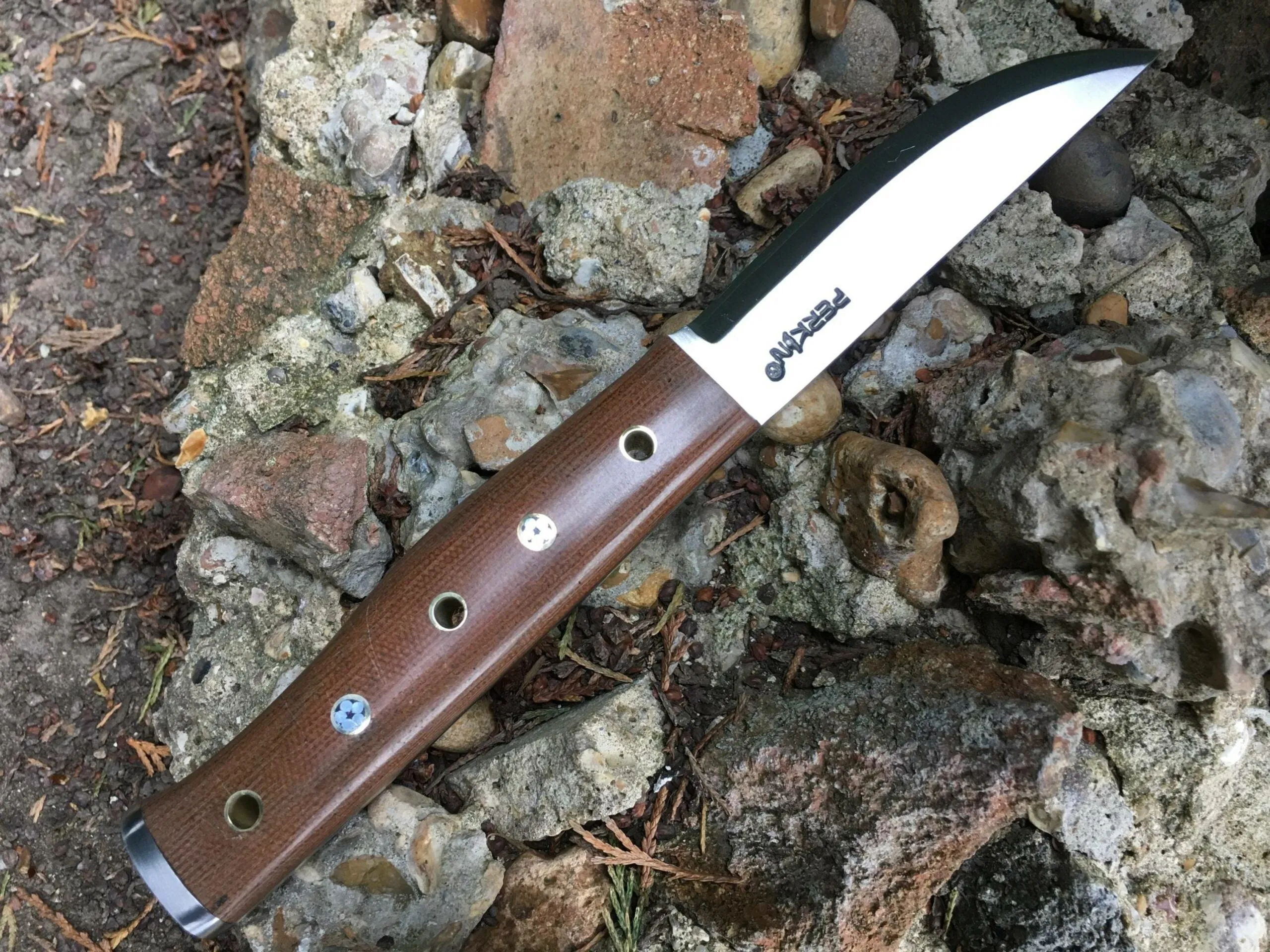 Hunting knife with sheath full tang bushcraft knife