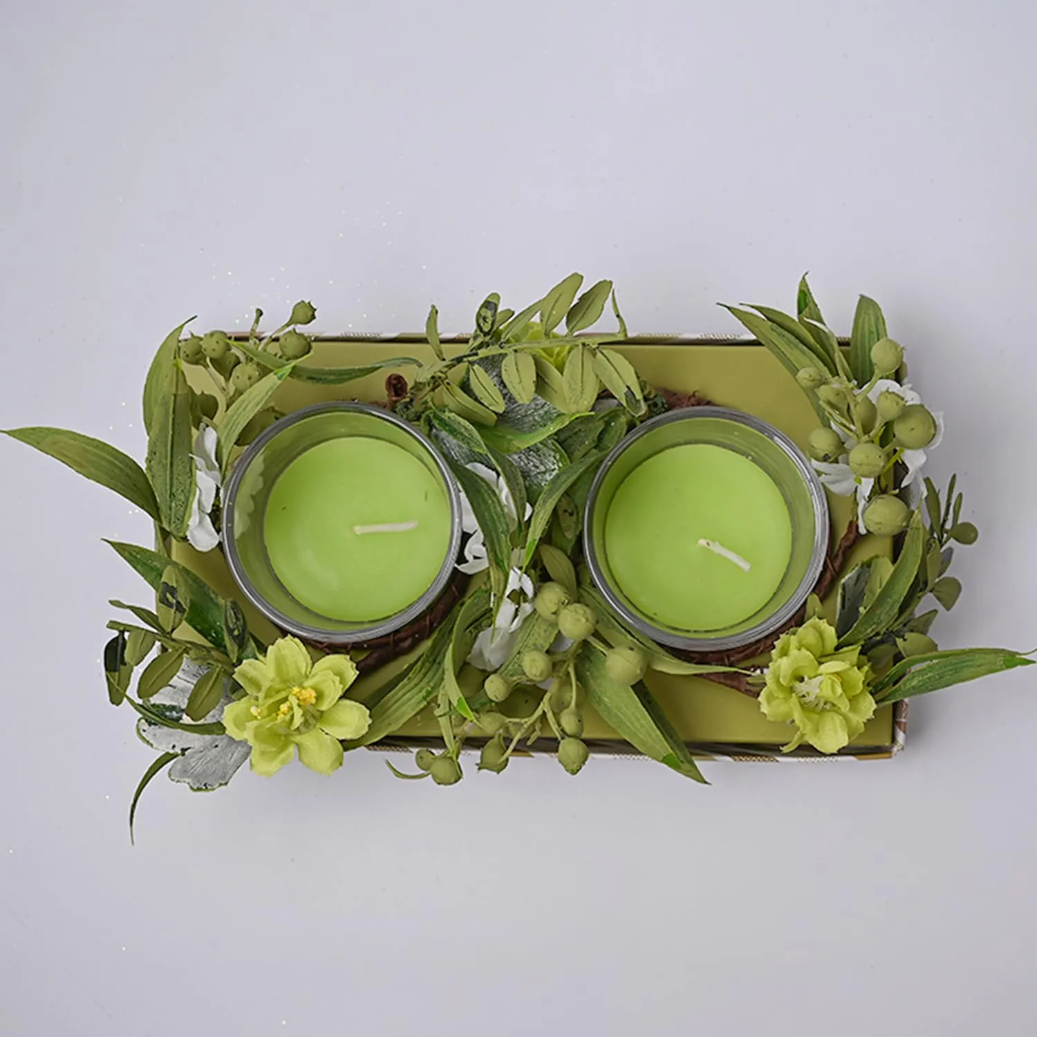 Market99 Lily Scented Candles Pack of 2 | Eco-Friendly & Non-Toxic - Infused with Essential Oils - with Sea-Breeze Scented Candles Diwali Gift Pack - 30 Hr Burn Time | 5 x 5 x 6.5 CM