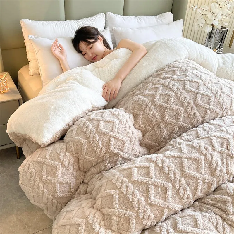 Super Thick Winter Warm Blanket with Artificial Lamb Cashmere for Bed